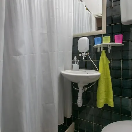 Daire Jeanny - One Bedroom With Terrace