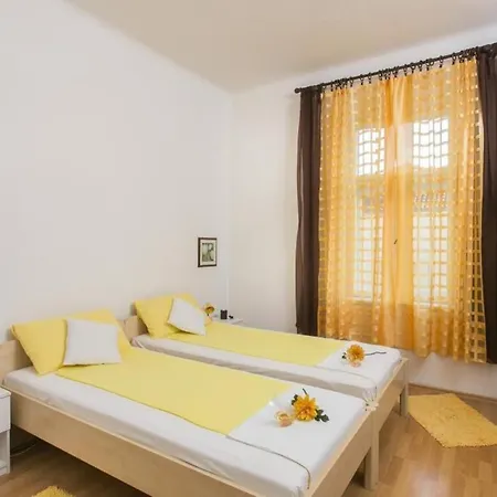 Daire Jeanny - One Bedroom With Terrace Dubrovnik